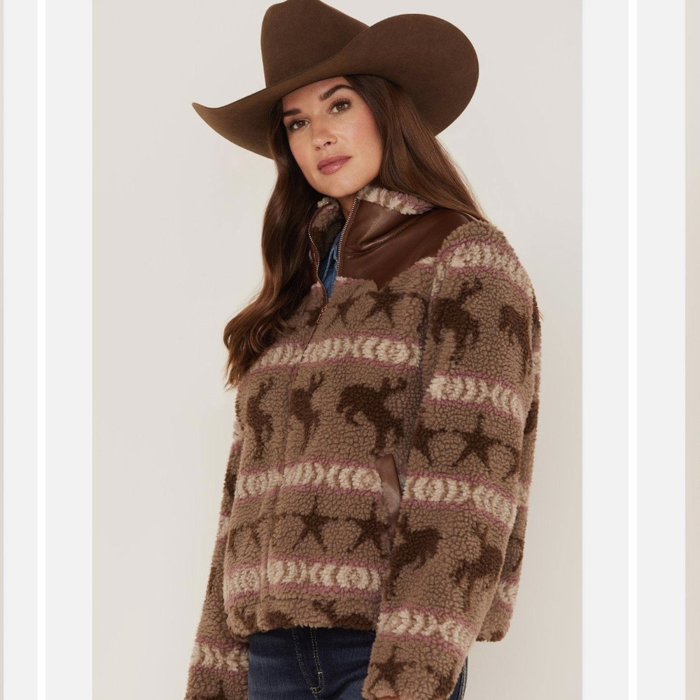 ARIAT WOMEN'S BANDIT SHERPA FLEECE JACKET